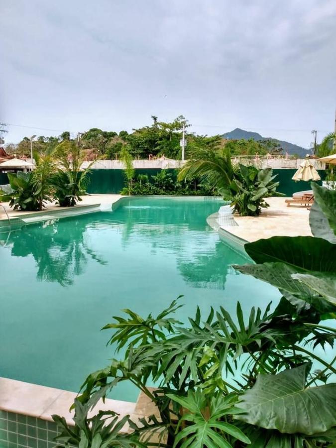 Apartamento Jardim Palmeiras Ii Resort: Family-friendly Oasis In *