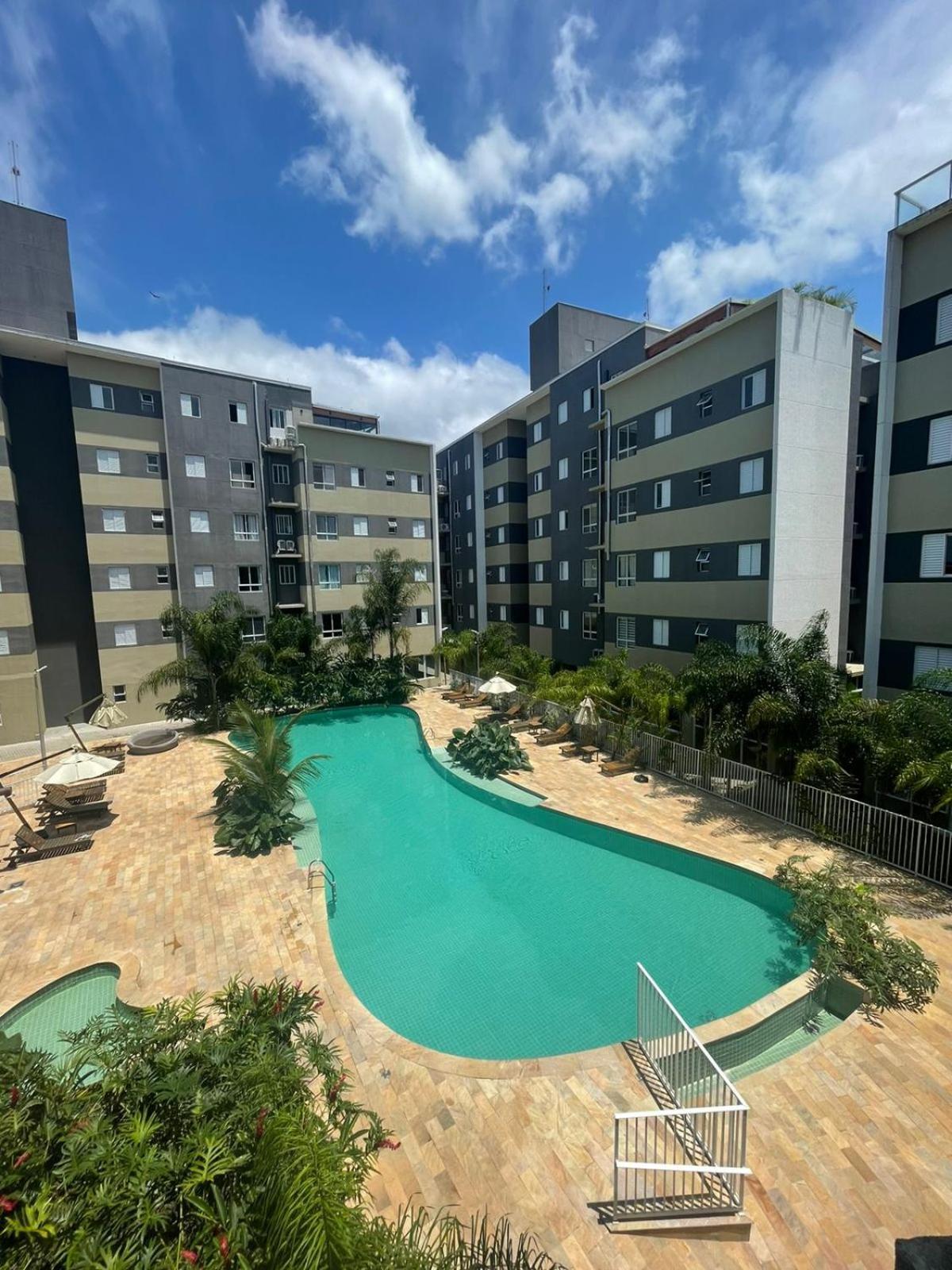 Apartamento Jardim Palmeiras Ii Resort: Family-friendly Oasis In *